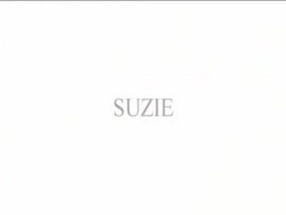 Suzie carina ได้รับ ออก ของ ที่ สีแดง skimpy ชุดกระโปรง.