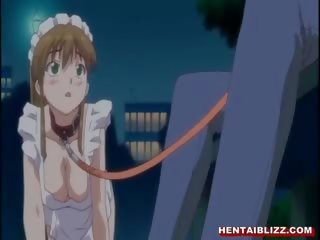 Νέος hentai υπηρέτρια σε ένα λουρί παίρνει αναγκαστική να πιπιλίζουν σκληρά ψωλή