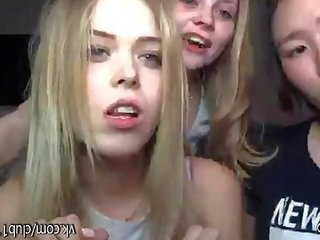 [periscope] tiga lesbian penyusunan di luar